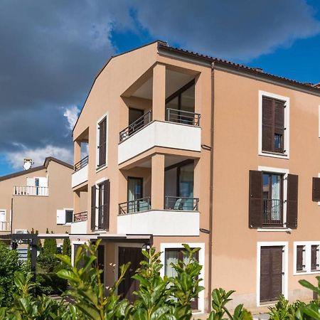 Apartment Carpe Diem Premantura Exterior photo