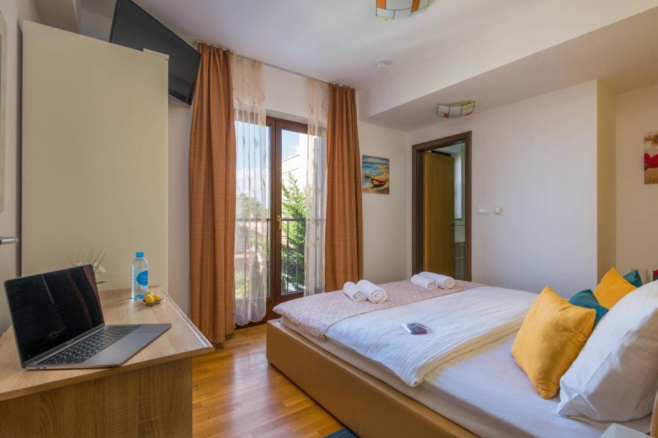Apartment Carpe Diem Premantura Exterior photo